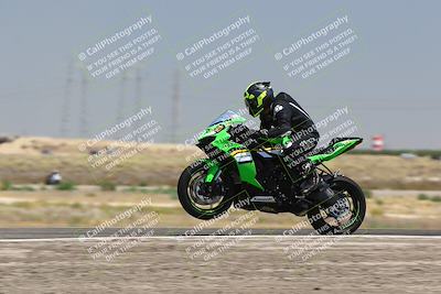 media/Aug-03-2025-TrackDaz (Sun) [[bf4a71acf9]]/B Group/1220pm (Wheelie Bump)/